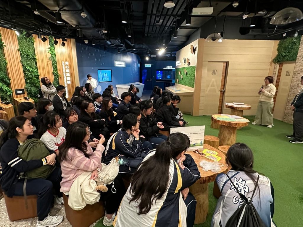 2025年11月21日 —「精神健康體驗館」學生參觀活動